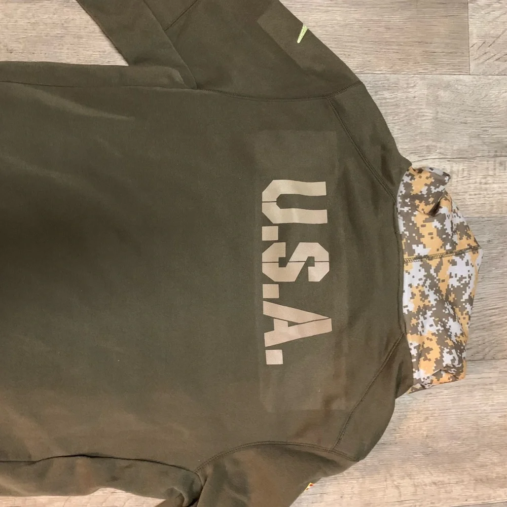✨sold✨Nike Steelers Salute to Service Fleece Hoodie - Picture 2 of 5